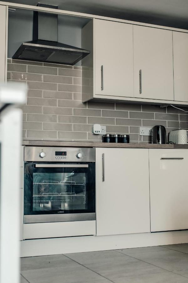 Dealhouse-Apartments 5 Хъдърсфийлд Екстериор снимка
